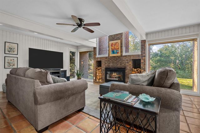 246 Watchhill Road, Brookeland, TX 75931