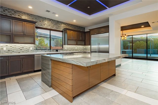 94 Glade Hollow Drive, Las Vegas, NV 89135