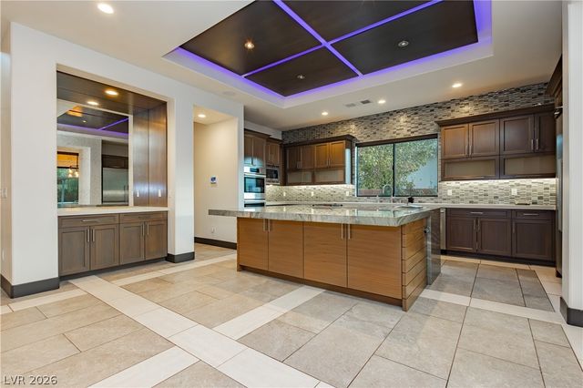 94 Glade Hollow Drive, Las Vegas, NV 89135