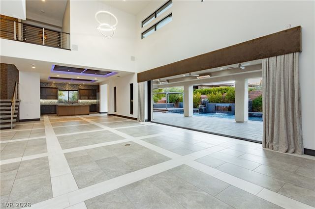 94 Glade Hollow Drive, Las Vegas, NV 89135