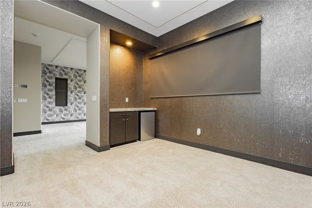 94 Glade Hollow Drive, Las Vegas, NV 89135