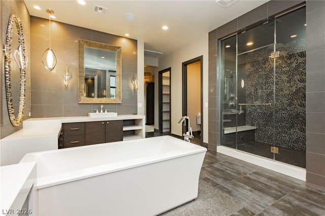 94 Glade Hollow Drive, Las Vegas, NV 89135