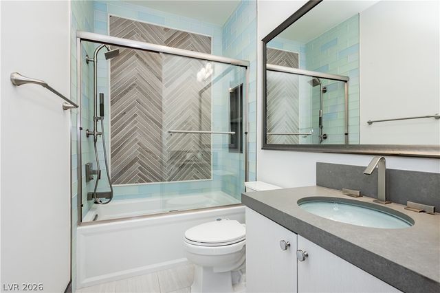 94 Glade Hollow Drive, Las Vegas, NV 89135