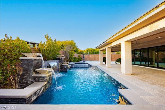 94 Glade Hollow Drive, Las Vegas, NV 89135