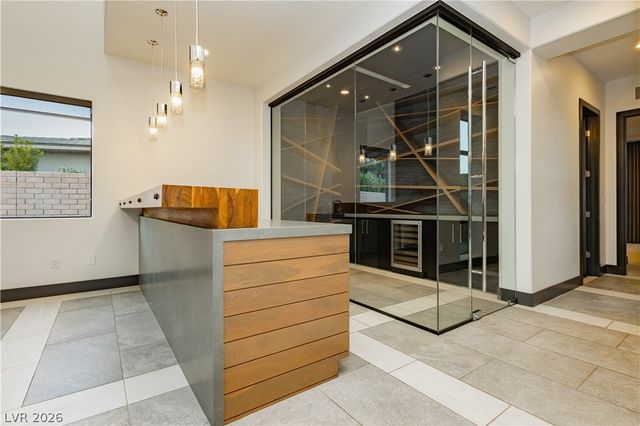 94 Glade Hollow Drive, Las Vegas, NV 89135