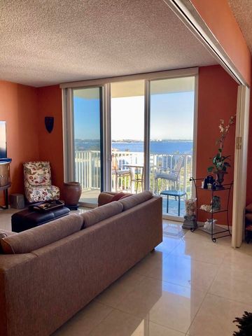 3540 S Ocean Boulevard, South Palm Beach, FL 33480