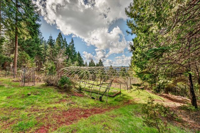 1212 Moody Ridge Rd, Alta, CA 95701