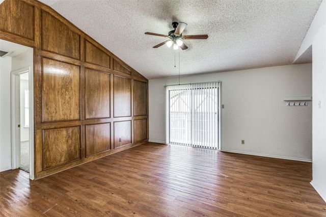 1140 Jameson Street B, Weatherford, TX 76086