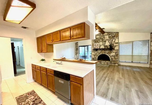 6414 NATHAN HALE ST, San Antonio, TX 78247