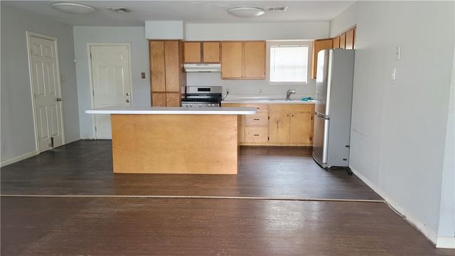 3934 Redwood St, Corpus Christi, TX 78411