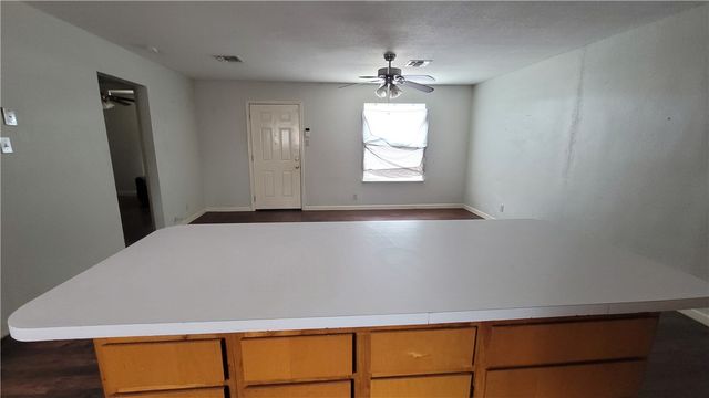 3934 Redwood St, Corpus Christi, TX 78411