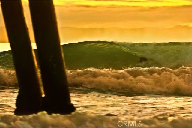 206 Chicago Avenue D, Huntington Beach, CA 92648