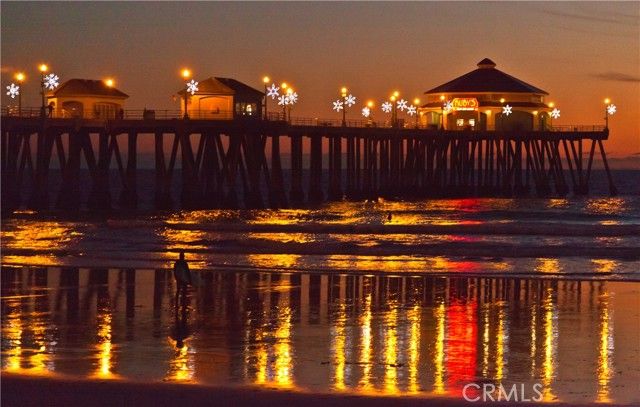 206 Chicago Avenue D, Huntington Beach, CA 92648