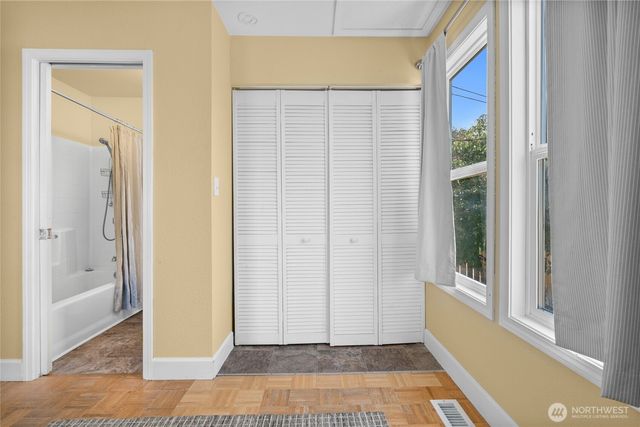 820 N Fife Street, Tacoma, WA 98406