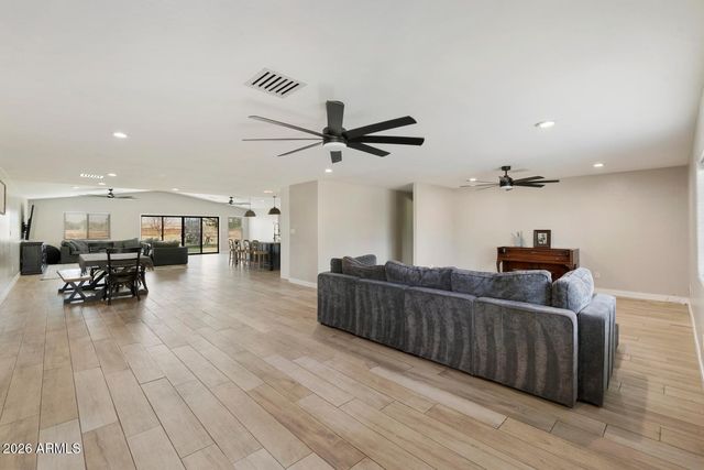 12816 E VIA DE PALMAS --, Chandler, AZ 85249