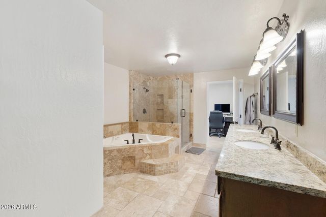 12816 E VIA DE PALMAS --, Chandler, AZ 85249