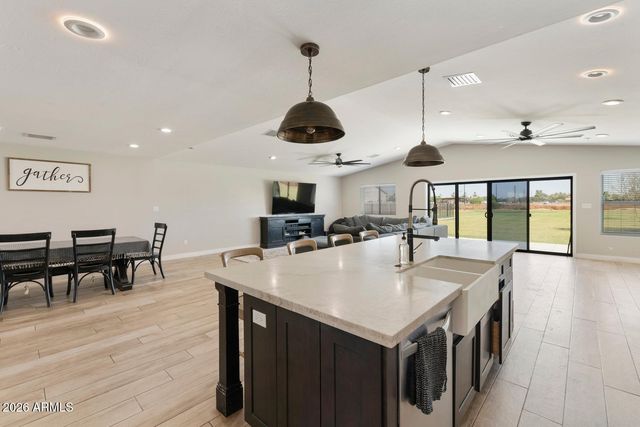 12816 E VIA DE PALMAS --, Chandler, AZ 85249