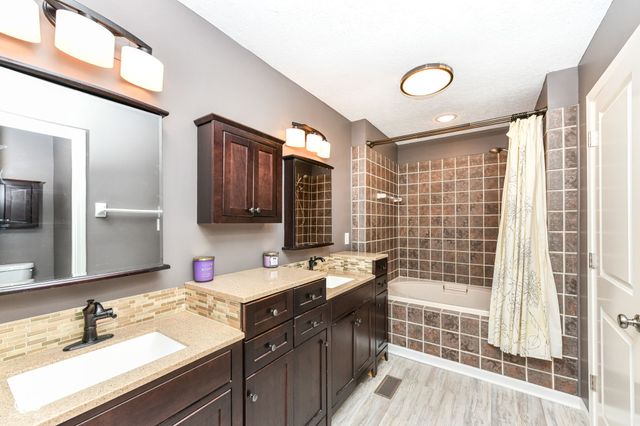 7783 Carly Place, Fishers, IN 46038