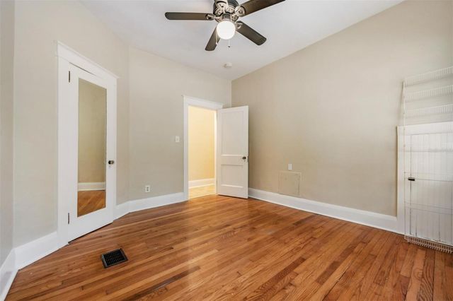 1000 E CRENSHAW STREET, Tampa, FL 33604