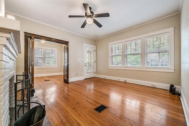 1000 E CRENSHAW STREET, Tampa, FL 33604