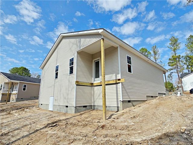 309 Appaloosa Drive, Spring Lake, NC 28390