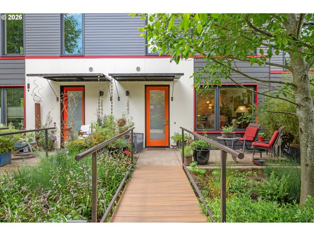 2847 FRIENDLY St, Eugene, OR 97405