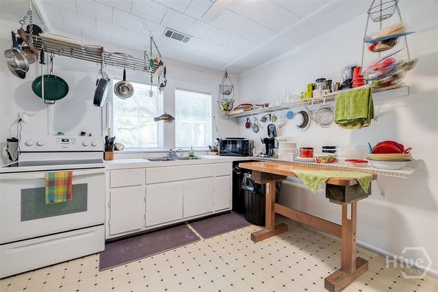 444 Harvey Road, Bloomingdale, GA 31302