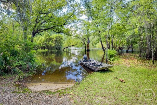 444 Harvey Road, Bloomingdale, GA 31302