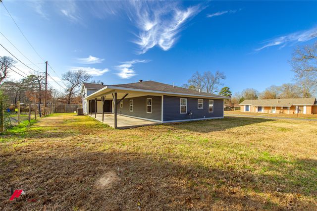 1001 Dale Drive, Benton, LA 71006