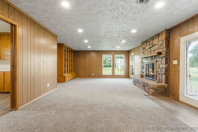 738 Winter Lane, Claremore, OK 74017