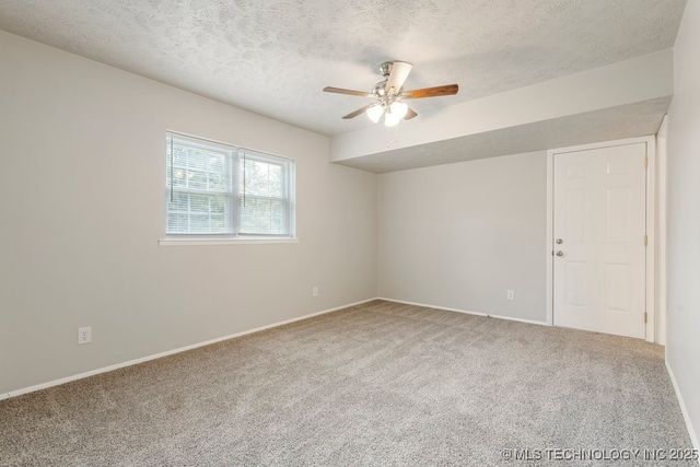 738 Winter Lane, Claremore, OK 74017
