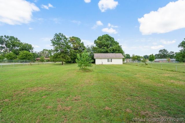 738 Winter Lane, Claremore, OK 74017