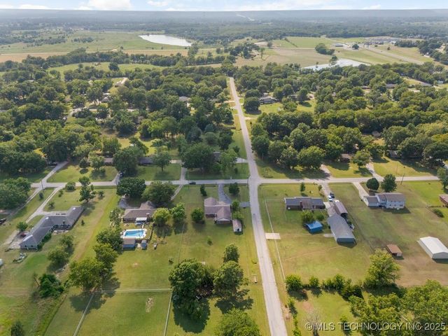 738 Winter Lane, Claremore, OK 74017