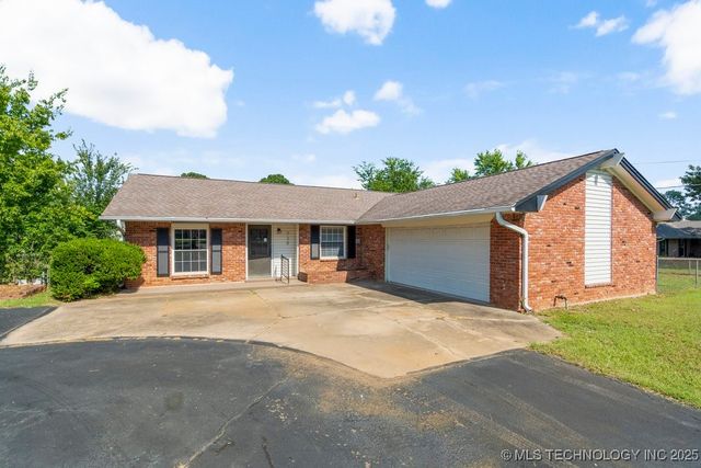 738 Winter Lane, Claremore, OK 74017
