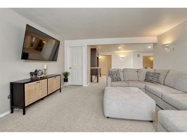 11674 Allendale Dr, Peyton, CO 80831