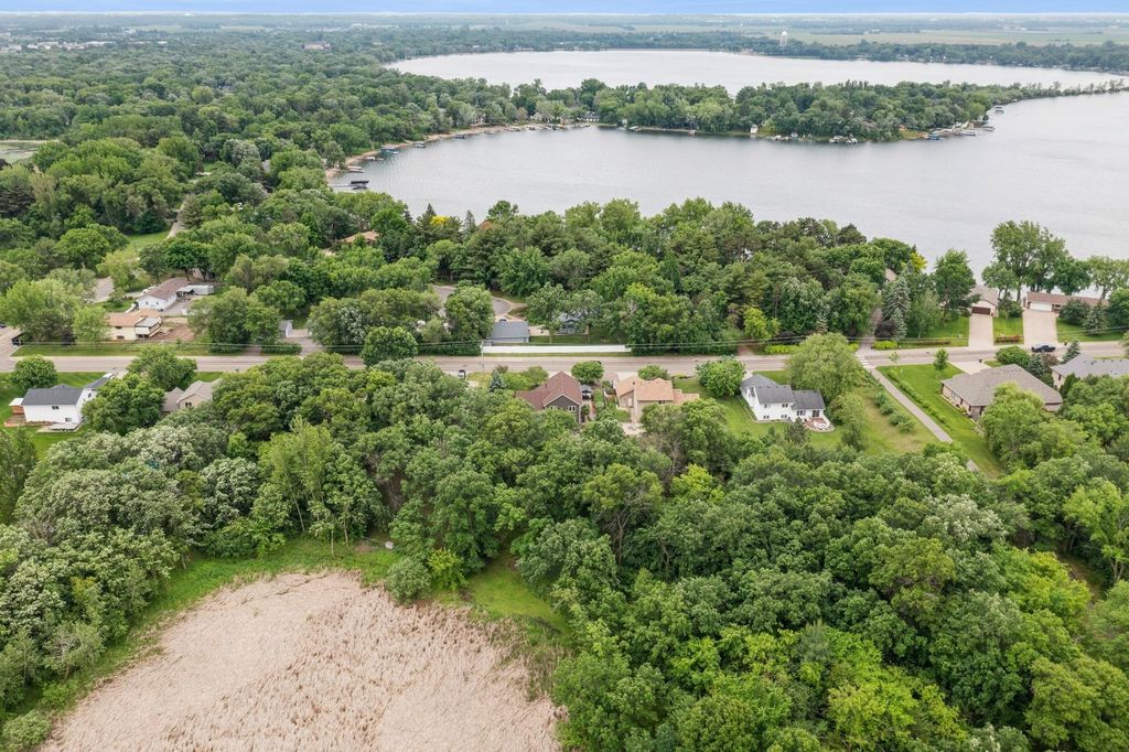 141 Hiawatha Avenue W, Big Lake, MN 55309
