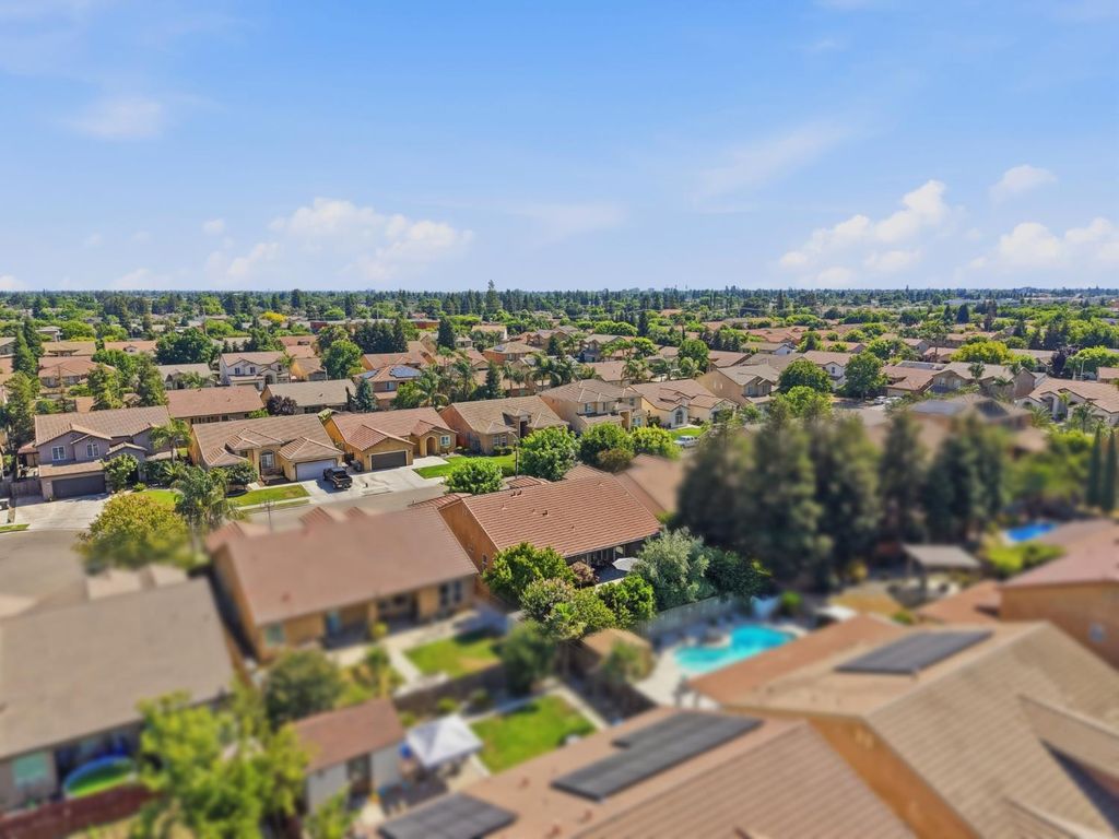 Image 54 of property listing at 1962 Iacovetti, Tulare, CA 93274