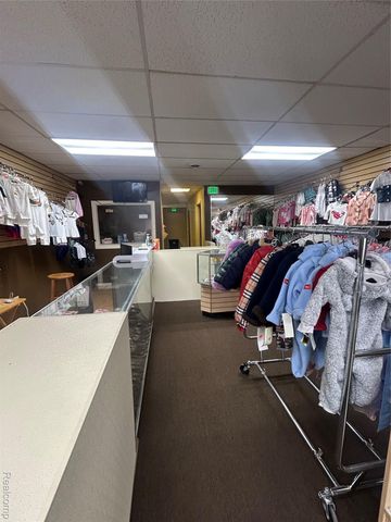 13657 Grand River Avenue, Detroit, MI 48227