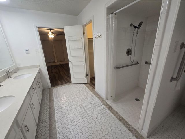 9802 Sagepike Drive, Houston, TX 77089