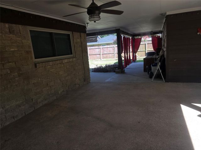9802 Sagepike Drive, Houston, TX 77089