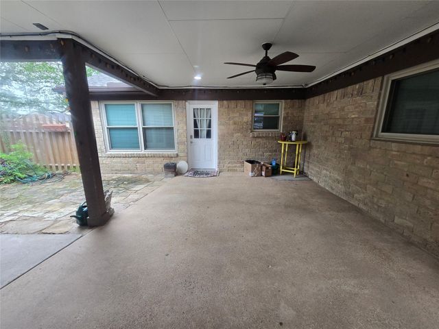 9802 Sagepike Drive, Houston, TX 77089