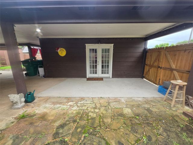 9802 Sagepike Drive, Houston, TX 77089