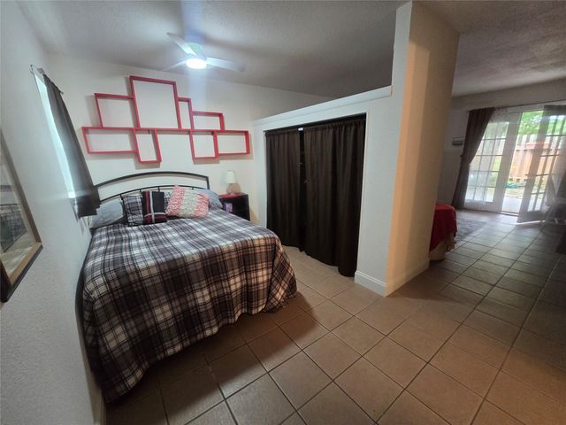 9802 Sagepike Drive, Houston, TX 77089