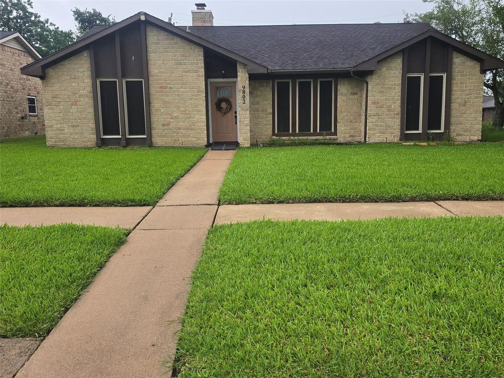9802 Sagepike Drive, Houston, TX 77089