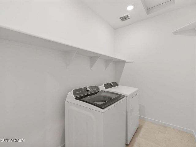 15921 W COTTONTAIL Lane, Surprise, AZ 85387