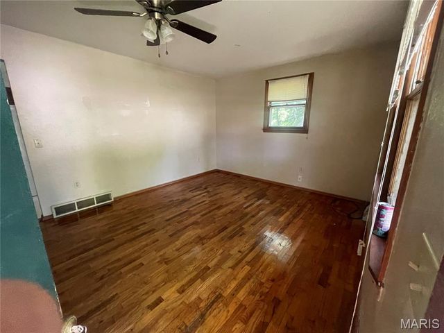 708 High Street, Marble Hill, MO 63764