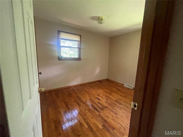 708 High Street, Marble Hill, MO 63764