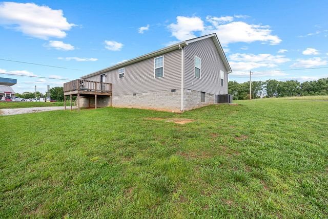 1310 Ray Broyles Rd, Sparta, TN 38583
