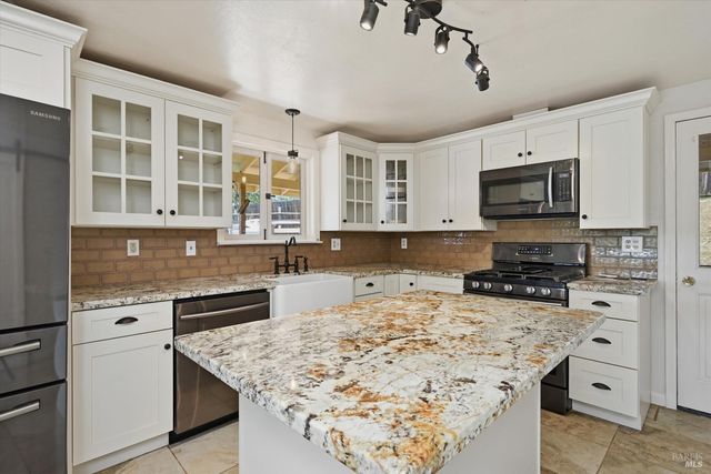 5475 Wilkinson Ave, Clearlake, CA 95422