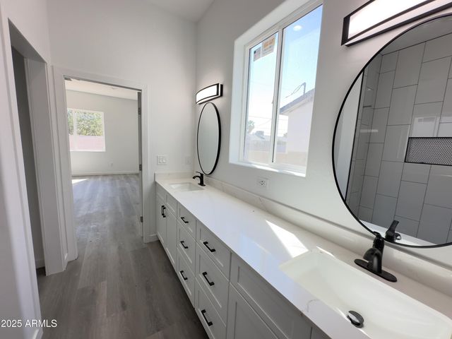 1819 S COCONINO Drive S, Apache Junction, AZ 85120